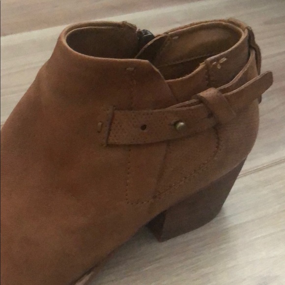 Dolce Vita Booties! - Picture 2 of 4